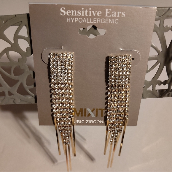 Mixit Accessories - Mixit Gold and Clear Fringe Drop Earrings